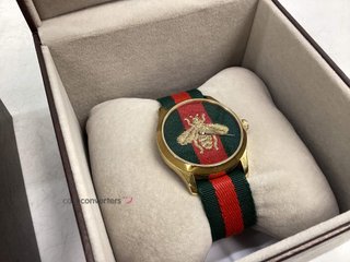 reloj alta gama señora gucci g-timeless bee