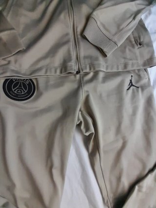 Chándal Jordan PSG Beige