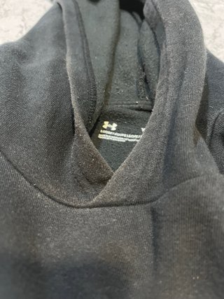 Sudadera Under Armour juvenil con capucha
