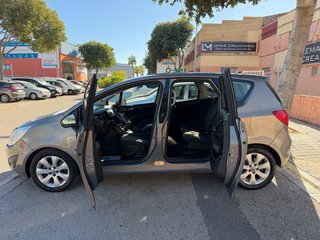 Opel Meriva 2011