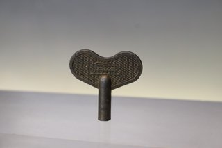 Paya, llave 3. Llave antigua para juguetes de cuerda, hojalata.