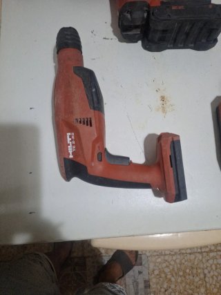 Taladro Hilti TE 2-22 y cargador