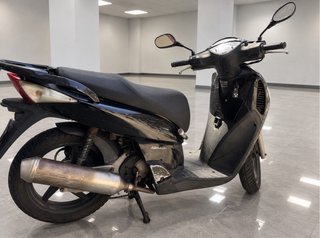 Honda SH 125 Scooter Negra