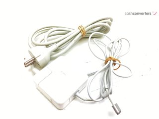 portatil apple apple macbook air core i5 1.8 13 (2017) (a1466)