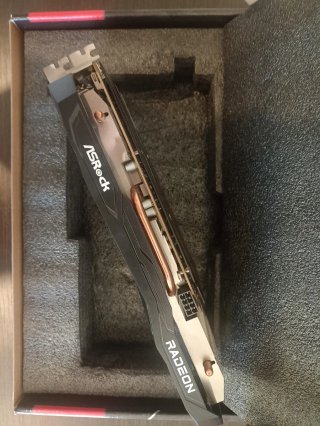 Tarjeta Gráfica ASRock AMD Radeon RX 6650 XT