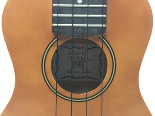 ukelele miguel almeria pure series soprano