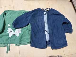 Set de 2 Baberos de Manga Larga