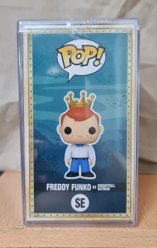 Funko Pop Freddy Funko as Knightfall Batman sdcc