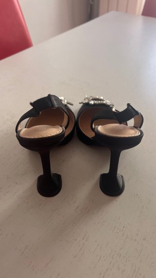 Scarpe con tacco alto nere in raso mai usate