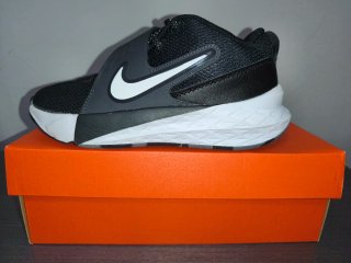 Zapatillas Baloncesto Nike Team Hustle D12