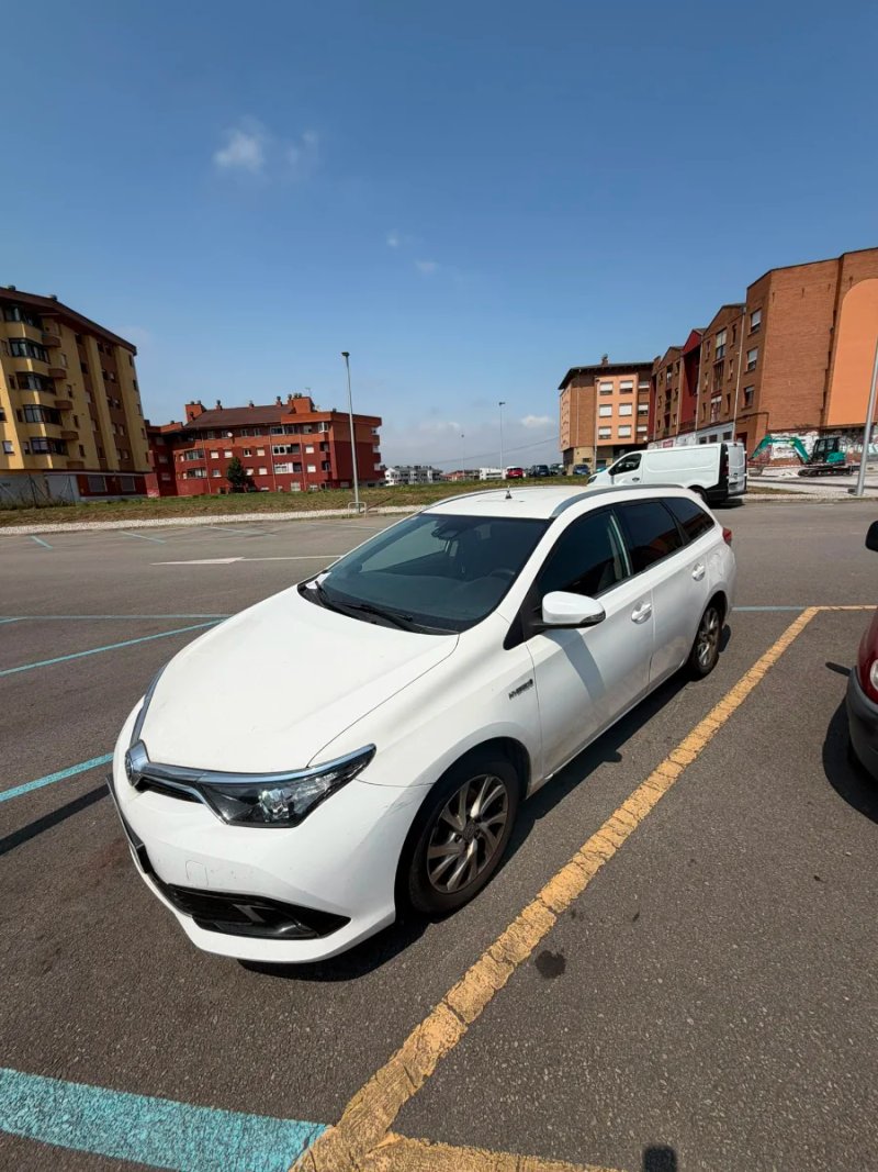 Toyota Auris 2016