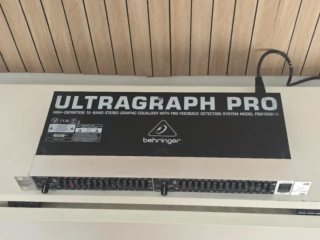 Ecualizador Behringer Ultragraph Pro FBQ1502HD
