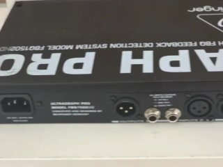 Ecualizador Behringer Ultragraph Pro FBQ1502HD