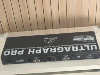 Ecualizador Behringer Ultragraph Pro FBQ1502HD