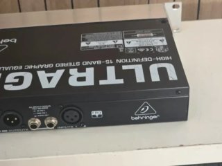 Ecualizador Behringer Ultragraph Pro FBQ1502HD