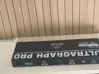 Ecualizador Behringer Ultragraph Pro FBQ1502HD
