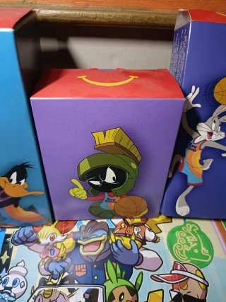 Set de 4 Cajas Happy Meal McDonald's Muñecos