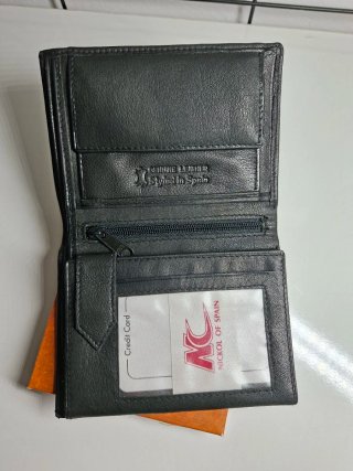 Cartera de Hombre Negra