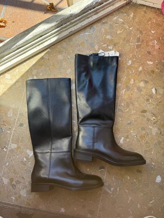 Botas altas negras Zara