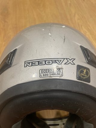 Casco de Moto Nitro Plateado