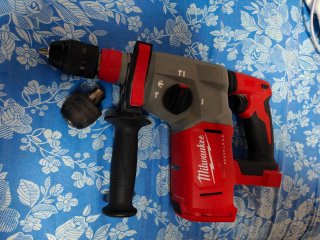 Milwaukee M18 BLHX Martillo Perforador