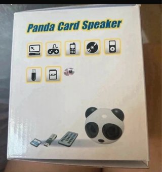 Altavoz Portátil con Diseño de Oso Panda