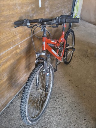 Bicicleta de Montaña Romester Roja