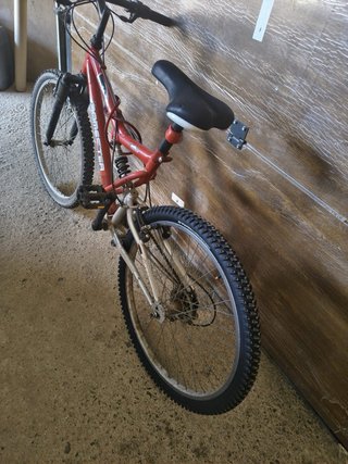 Bicicleta de Montaña Romester Roja