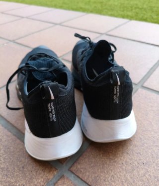 Zapatillas Nike Tempo Next Negras/Blancas