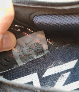 Zapatillas Nike Tempo Next Negras/Blancas