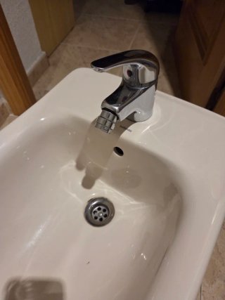 Sanitario y bidé de cerámica