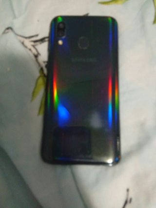 Samsung Galaxy A40 en muy buen estado