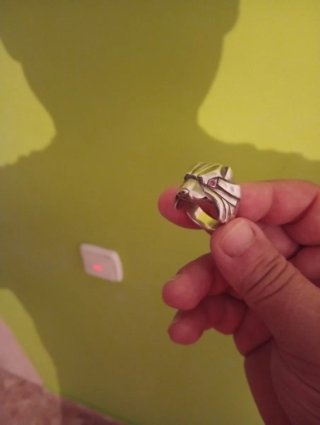 Anillo plateado diseño moderno