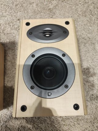 Altavoces Celestion F10 Marrones y Grises