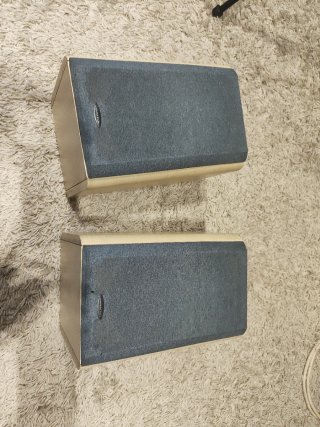 Altavoces Celestion F10 Marrones y Grises