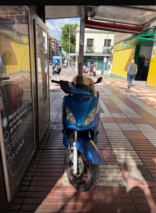 Yamaha Xmax 250 i 2088 Azul