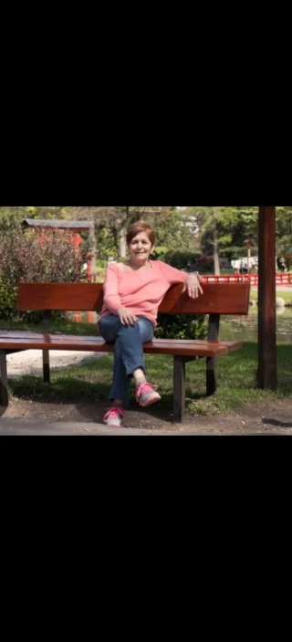 Cuidadora de personas "chicas, mayores o mujeres"