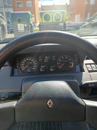 Renault Clio 1994