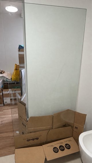 Mesa tablero 180x80 cm + cristal + borriquetas