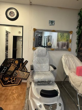 Sillon de pedicura con bañera de masaje, rotulo de