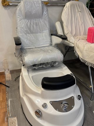 Sillon de pedicura con bañera de masaje, rotulo de