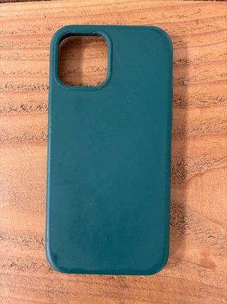 Funda ultra suave para iPhone 12