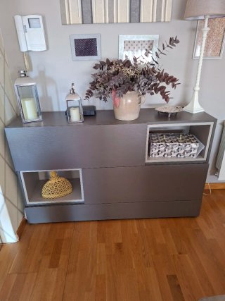 Cómoda de almacenaje gris