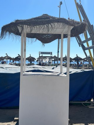 Taquilla de Metal Blanca para negocio