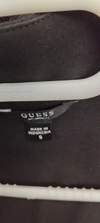 Mono corto Guess negro talla S