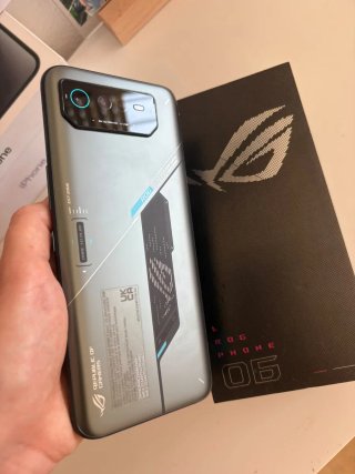 ASUS ROG Phone 6D 256GB 12GB RAM