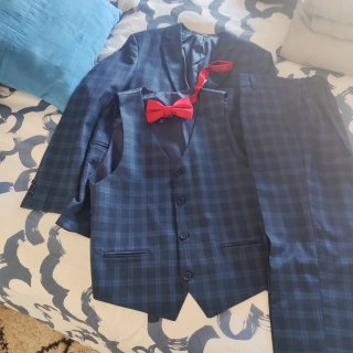 Traje de 3 piezas para niño a cuadros