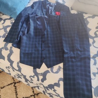 Traje de 3 piezas para niño a cuadros