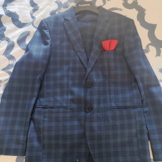 Traje de 3 piezas para niño a cuadros