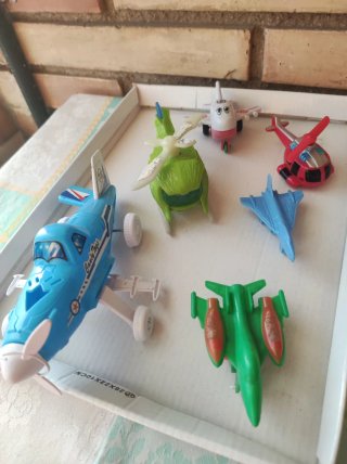 Lotes AVIONES y  coches  juguete